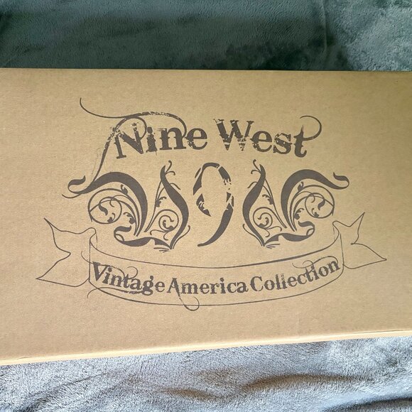 Nine West Suede Vintage America Collection Boots in Cognac, Size 7.5 New in Box - Picture 3 of 12